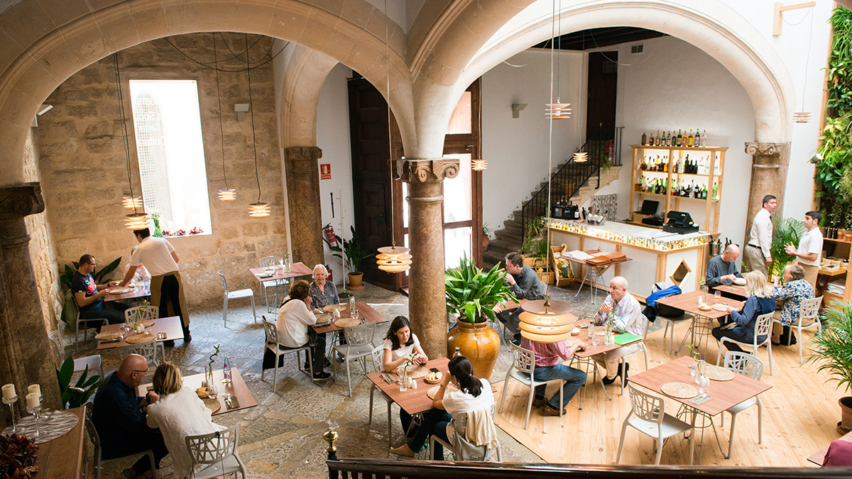 Aromata Restaurant