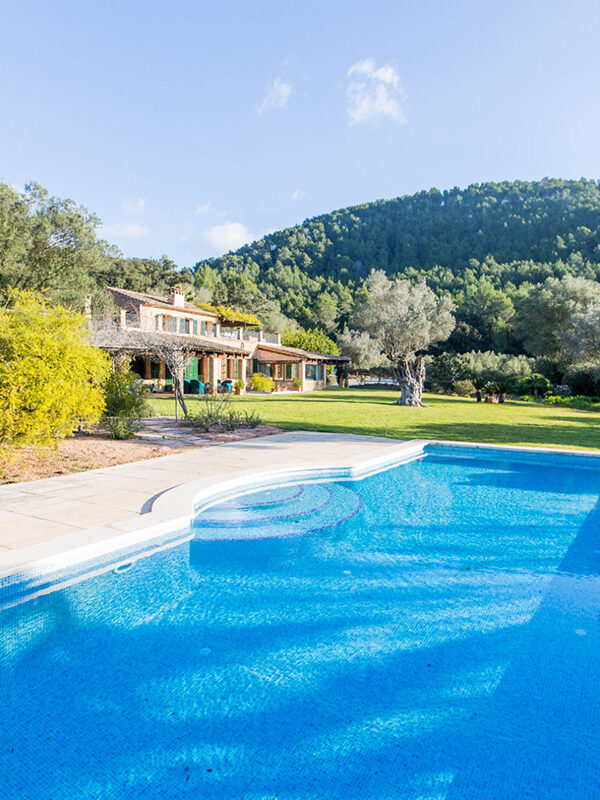 Rustic finca with holiday licence, for sale in Esporles