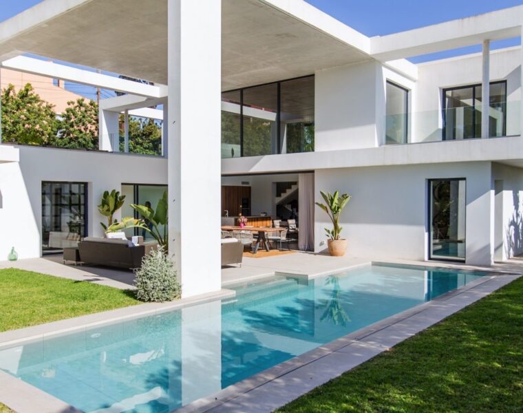 Villa for sale in Santa Ponsa ABC-101325