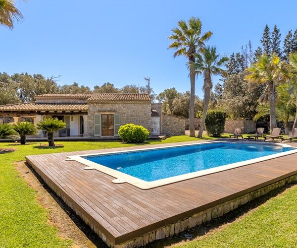 Finca for sale near Artà