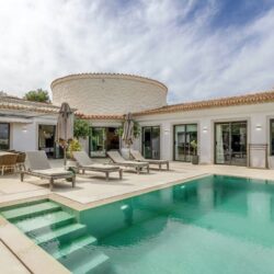 Villa for sale in Santa Ponsa