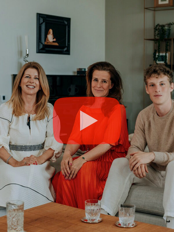 Podcast Mallorca Living Helen Cummins cover youtube