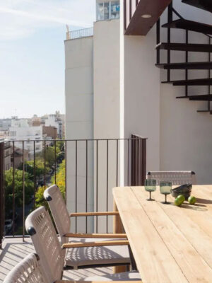 Contemporary penthouse in Santa Catalina