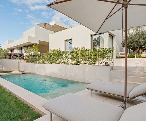 Villa for sale in Portals Nous