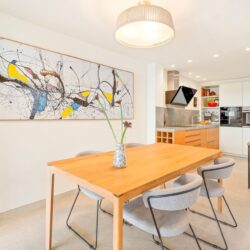 Ático reformado con terraza y vistas a la montaña en venta en palma