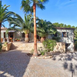 Villa mediterránea energéticamente eficiente en venta cerca del golf y del mar en santa ponsa