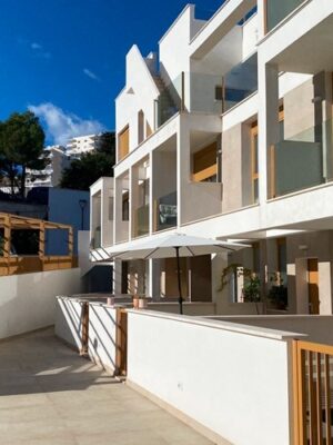 Renovated attic apartment with a terrace and mountain views for sale in palma