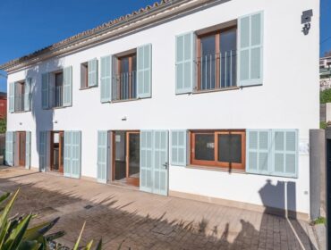 Modern ground-level house with pool and a serene setting in calvià - 2.900.000€