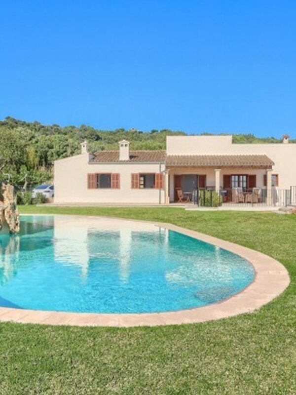 Elegant country finca for sale in felanitx with pool and panoramic countryside views