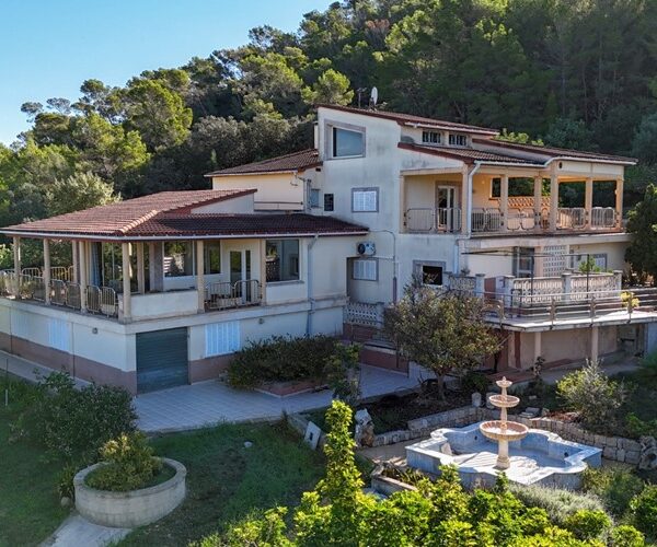 Historic finca estate with tennis court and vast land for sale in inca