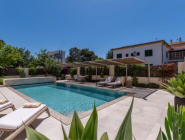 Seafront villa transformation