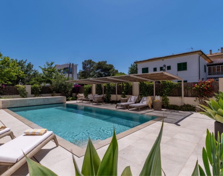 Seafront villa transformation