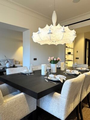 Refined three-bedroom city apartment with elegant interiors in palma