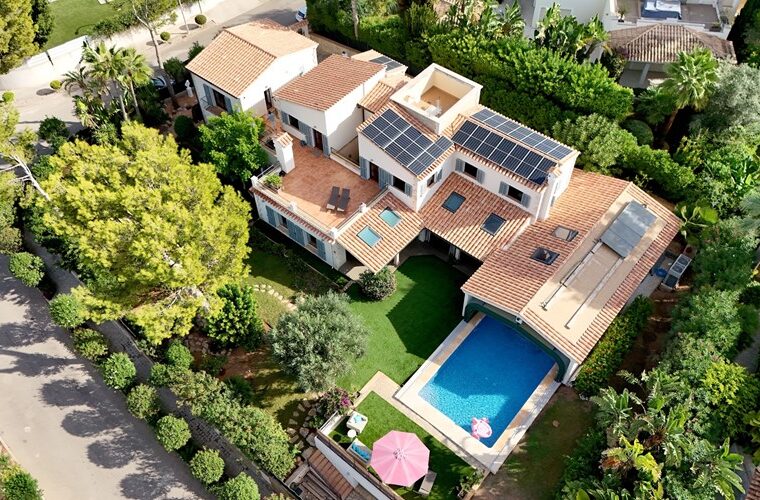 Mediterranean villa with indoor-outdoor pool for sale in santa ponsa