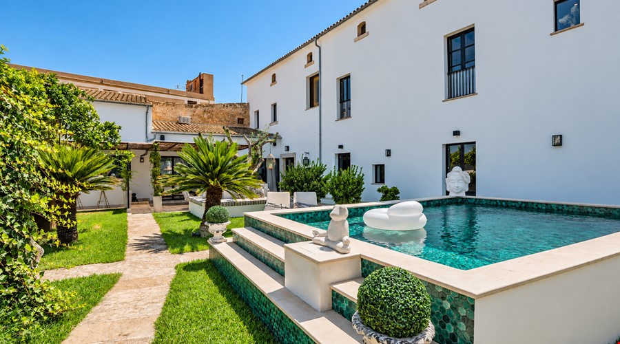Finca histórica con salón de baile y zona de spa en venta en Sencelles